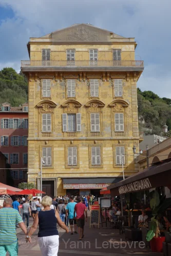 Old town: Cours Saleya: Palais Cais des Pierlas