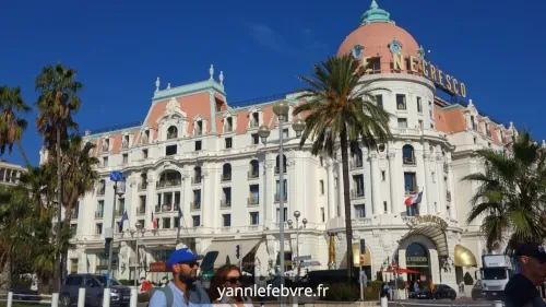 Promenade des Anglais: Negresco, 5-star palace by Yann Lefebvre