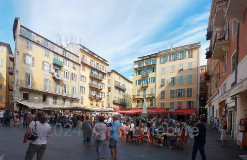 Old Nice: Place Rossetti